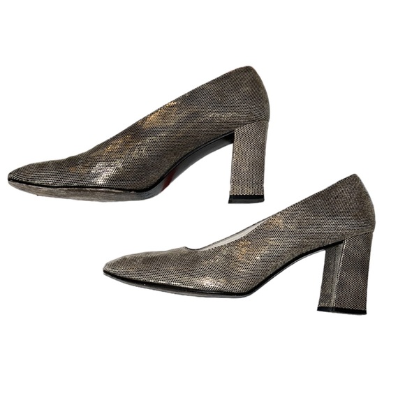 Stuart Weitzman Vintage Metallic Gold Faux Snakeskin Block Kitten Heels - 9 - Picture 8 of 14